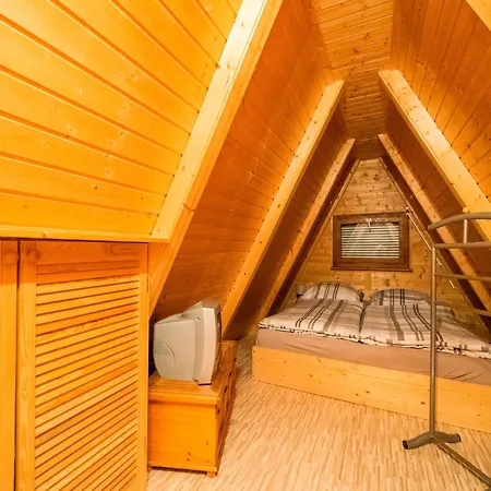 Cozy Forest Hideaway In