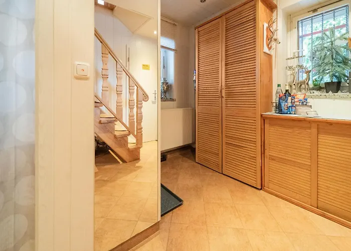 Cozy Forest Hideaway In Tatil Evi Suhl