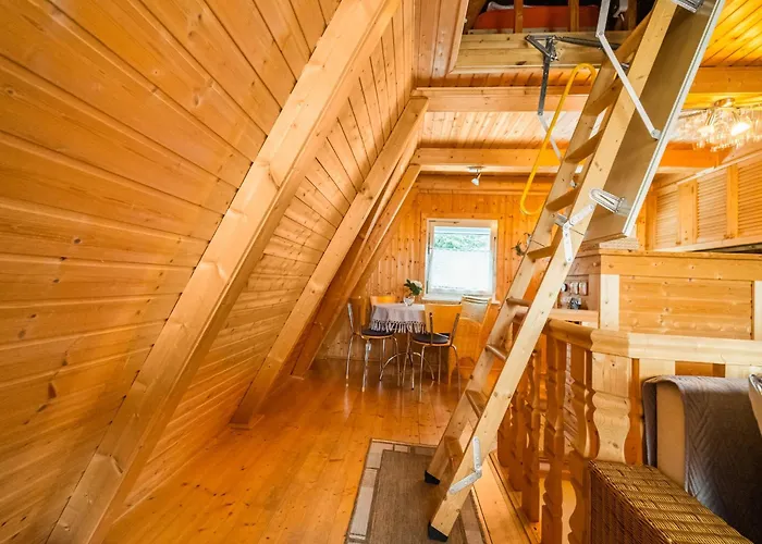 Cozy Forest Hideaway In Suhl